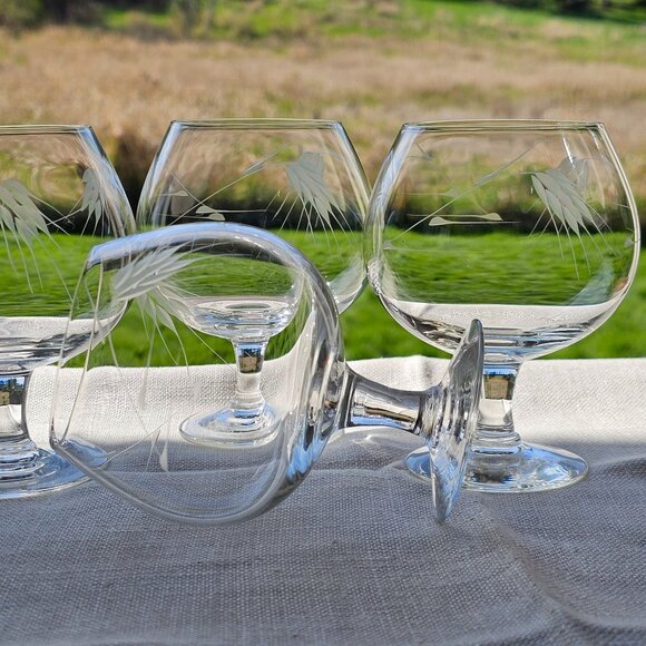 4 Sasaki Wheat Brandy Snifter etched crystal 4.5" smooth stem 1950s vtg - Picture 1 of 8